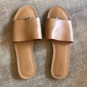Madewell Boardwalk Slide Sandals in desert camel